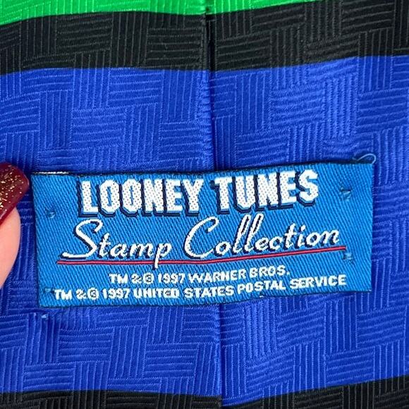 Vintage 1997 Warner Brothers Looney Tunes Stamp Collection Neck Tie - Picture 5 of 5
